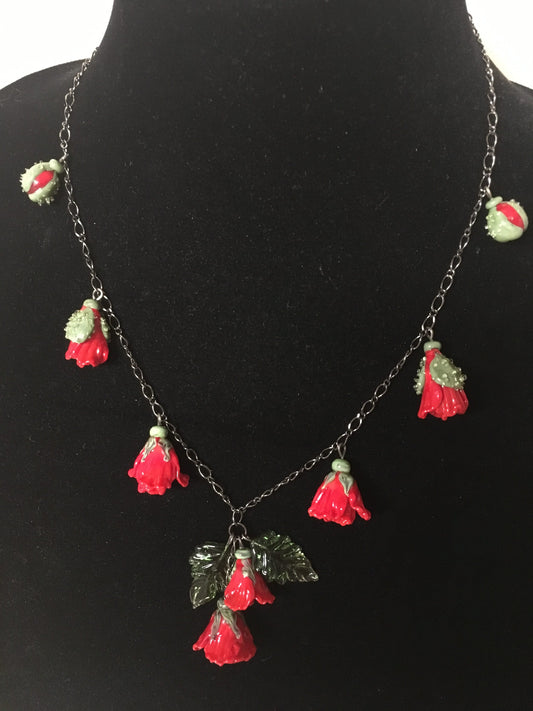 “Roses Symphony” Necklace