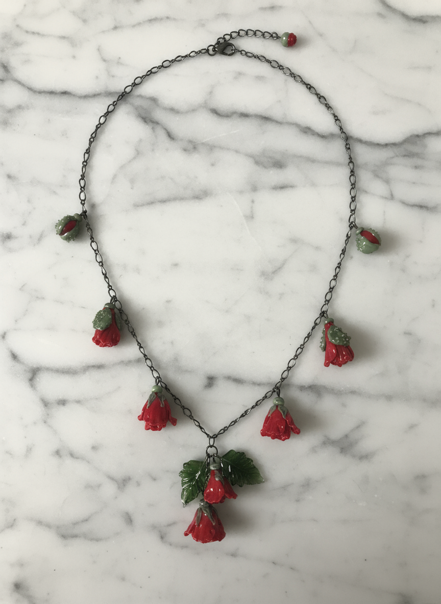 “Roses Symphony” Necklace