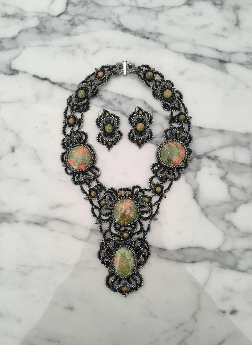 “Living in the Now” Necklace &amp; Earrings Set